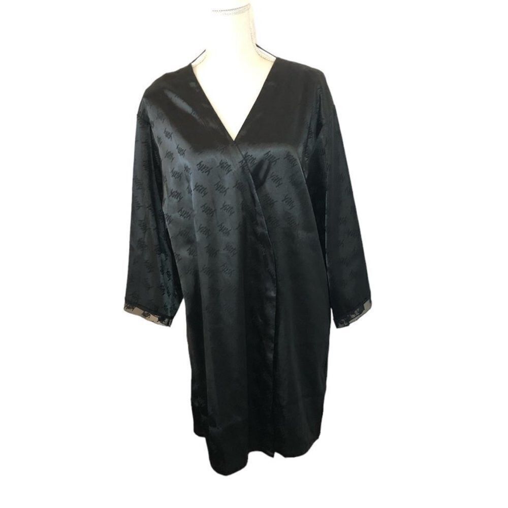 YITTY Women's Satin Pretty Mini Robe Size Medium Iconic Black - Picture 2 of 15